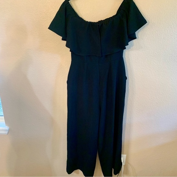 Boho Jumpsuit Medium Endless Rose Black Sleeveless Ruffled Panel Capris Pockets - Picture 6 of 12